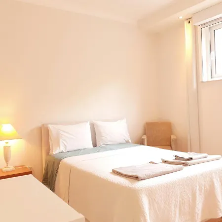 Casa Mimosa & Jacuzzi, شقة *